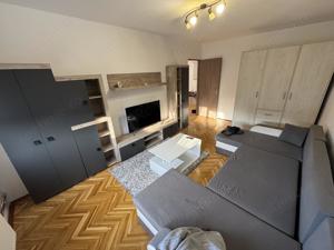 Proprietar inchiriez apartament 2 camere 