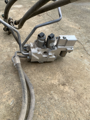 Bloc supape suspensie hidraulica mercedes w166 - imagine 9