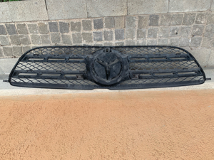 Grila mercedes Gl, Gls w166 2013-2019, cod sigla A 000 888 05 00 - imagine 2