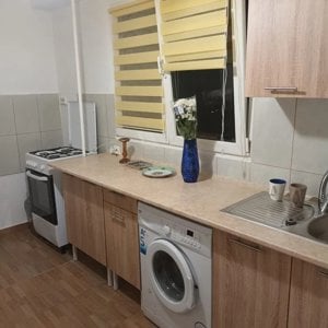 Apartament de 2 camere, decomandat, 55 mp, zona Eroii Revolutiei  - imagine 4