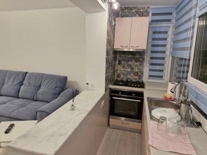 Proprietar - inchiriez apartament 3 camere LUX - imagine 4