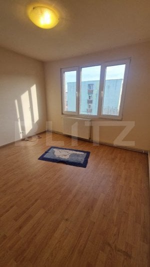 Investitie-apartament 4 camere, 2 bai, 80 mp, etaj intermediar, zona Tractorul  - imagine 3