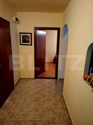 Apartament 2 camere,, et. 2, decomandat, zona Lipovei - imagine 2