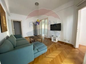 Apartament cu 3 camere în vilă, de închiriat, în zona Capitale - imagine 7