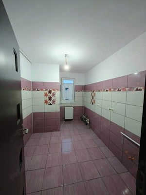 Proprietar vand apartament 2 camere - imagine 3