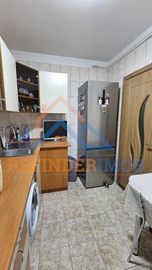 Apartament 3 camere Bd C-tin Brancoveanu - imagine 4