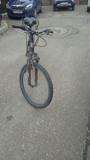 vând bicicleta este velors roți de 26  - imagine 3