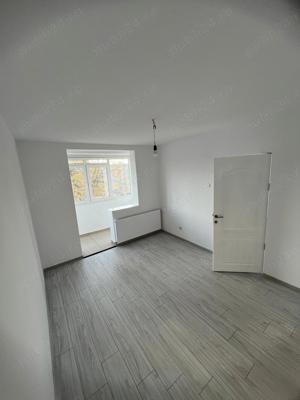 Proprietar vând apartament 2 camere Micro 19  - imagine 2