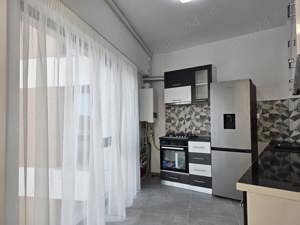 Închiriez apartament zona Bulevardul Unirii