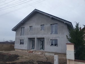 Proprietar Duplex P+M Cochet intrare Remetea - 149.900 Eur