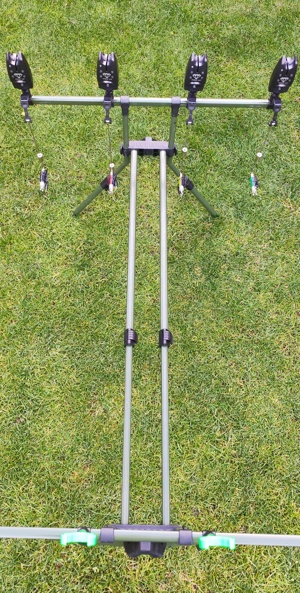 Set 4 Lansete Carbon 3, 90m, 3 Segm, 4 Mulinete Tambur 8000, Rod Pod, Senzori - imagine 3