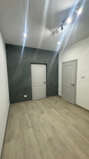 SPATIU comercial zona ODOBESCU la 280 euro - imagine 2