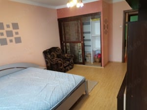 Inchiriez apartament 2 camere in Sibiu, cartier Vasile Aaron - imagine 2