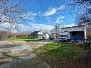 Vand Casa - 18 KM de Bucuresti - cu anexe si teren 1950 mp in Crevedia -Cocani