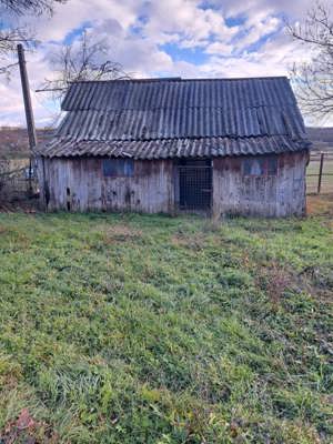 Vând casa, teren si dependințe.  - imagine 2