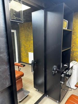 Vand articole frizerie