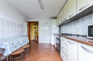 Casa cu un etaj, 6 camere, teren 2500 mp, Lilieci - Hemeius, jud. Bacau - imagine 16