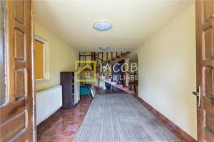 Casa cu un etaj, 6 camere, teren 2500 mp, Lilieci - Hemeius, jud. Bacau - imagine 5