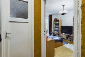 Ocazie, direct proprietar, vând apartament cu două camere confort 1 total renovat,centrală termică  - imagine 9