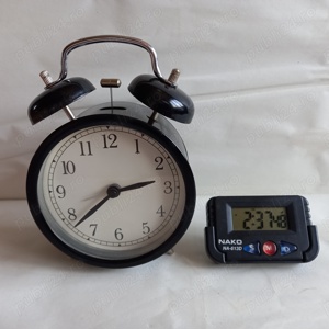 2 ceasuri retro, utilitare, multifuncționale, stare bună
