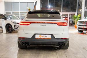 Porsche Cayenne Coupe 3.0 eHybrid V6 - imagine 7
