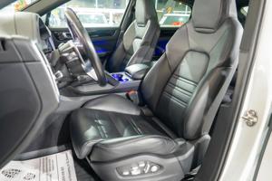 Porsche Cayenne Coupe 3.0 eHybrid V6 - imagine 11