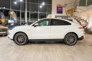 Porsche Cayenne Coupe 3.0 eHybrid V6 - imagine 4