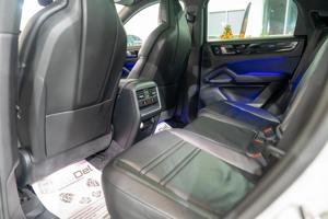 Porsche Cayenne Coupe 3.0 eHybrid V6 - imagine 20