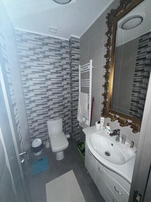 Apartament 4 camere,zona E3,etaj 2 - imagine 9