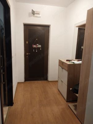 Închiriez apartamemt - imagine 2