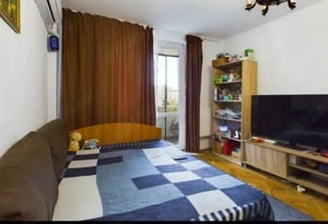 Ocazie, direct proprietar, vând apartament cu două camere confort 1 total renovat,centrală termică 