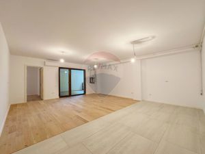 Apartament central spatios cu terasa generoasa | 2 camere | 83mpu - imagine 2