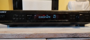 vând Tuner Sony ST-SE 520 cu RDS 