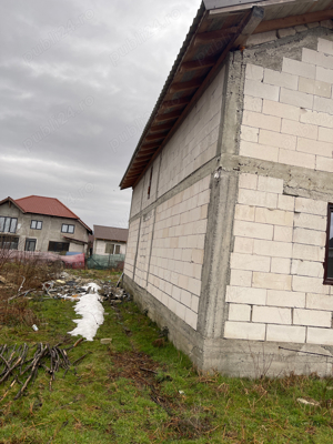 Vând Casă la roşu , zona Gai  - imagine 3