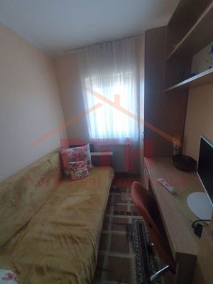 Oferim spre inchiriere un apartament cu 2 camere zona Aurora - imagine 3