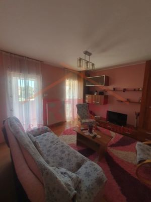 Oferim spre inchiriere un apartament cu 2 camere zona Aurora - imagine 2