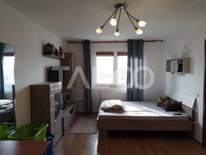 Apartament 3 camere decomandate 78 mpu zona Lazaret Sibiu - imagine 2