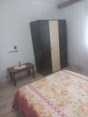 Închiriez apartament  - imagine 5