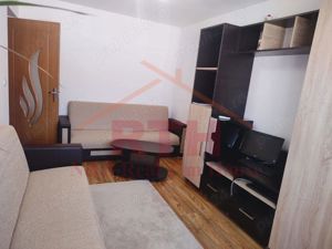 Oferim spre vanzare un apartament 2 camere, Calea Sagului - mansarda - imagine 2