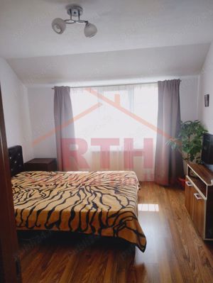 Oferim spre vanzare un apartament 2 camere, Calea Sagului - mansarda - imagine 3