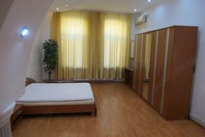 Apartament la casă, zona P-ta M. Viteazul, pentru locuință sau birou - imagine 10