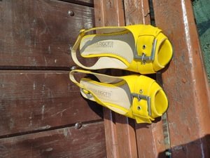 Vand pantofi cu toc, galbeni 38 Patrizia Rigotti - imagine 3