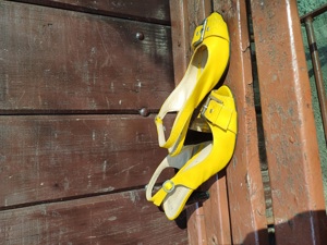 Vand pantofi cu toc, galbeni 38 Patrizia Rigotti - imagine 5