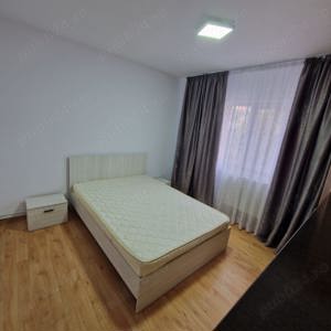 Închiriez apartament 2 camere Moinesti  - imagine 2