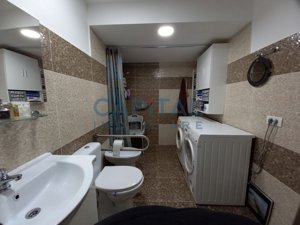 Apartament spațios 3 camere, ultracentral, renovat - imagine 4