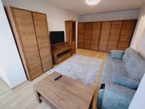 închiriez apartament 2 camere ultracentral - imagine 2