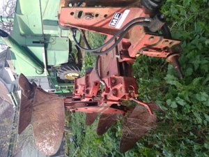 Plug reversibil 3 brazde Huard Massey Ferguson - imagine 2