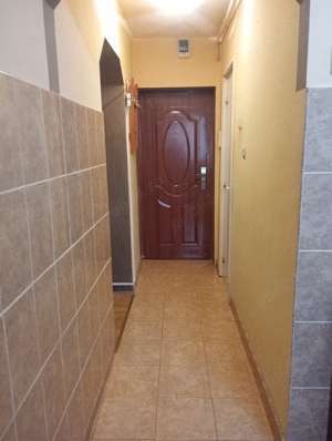 Vând apartament in Mureșeni cu 2 camere confort 2  - imagine 4