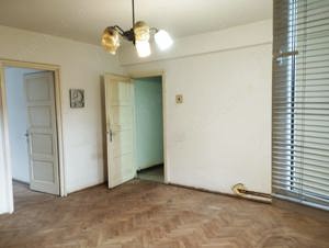 Apartament 2 camere de vanzare la parter, ideal pentru sediu firma in Centrul civic! - imagine 3