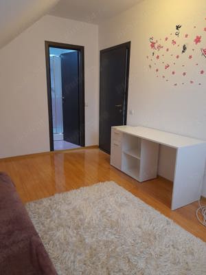 Inchiriez apartament in Rasnov - imagine 8